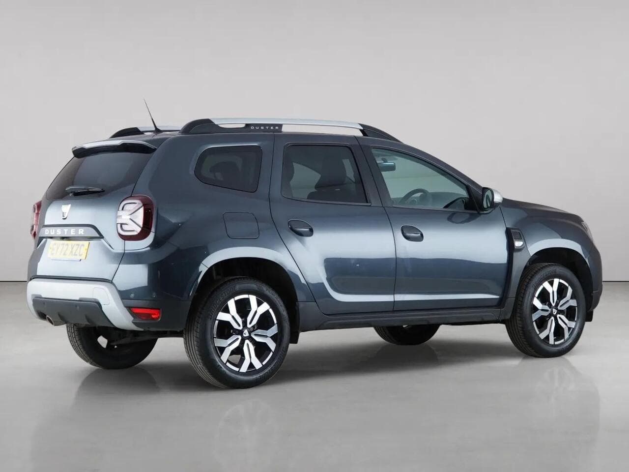 Dacia Duster thumbnail Side Right