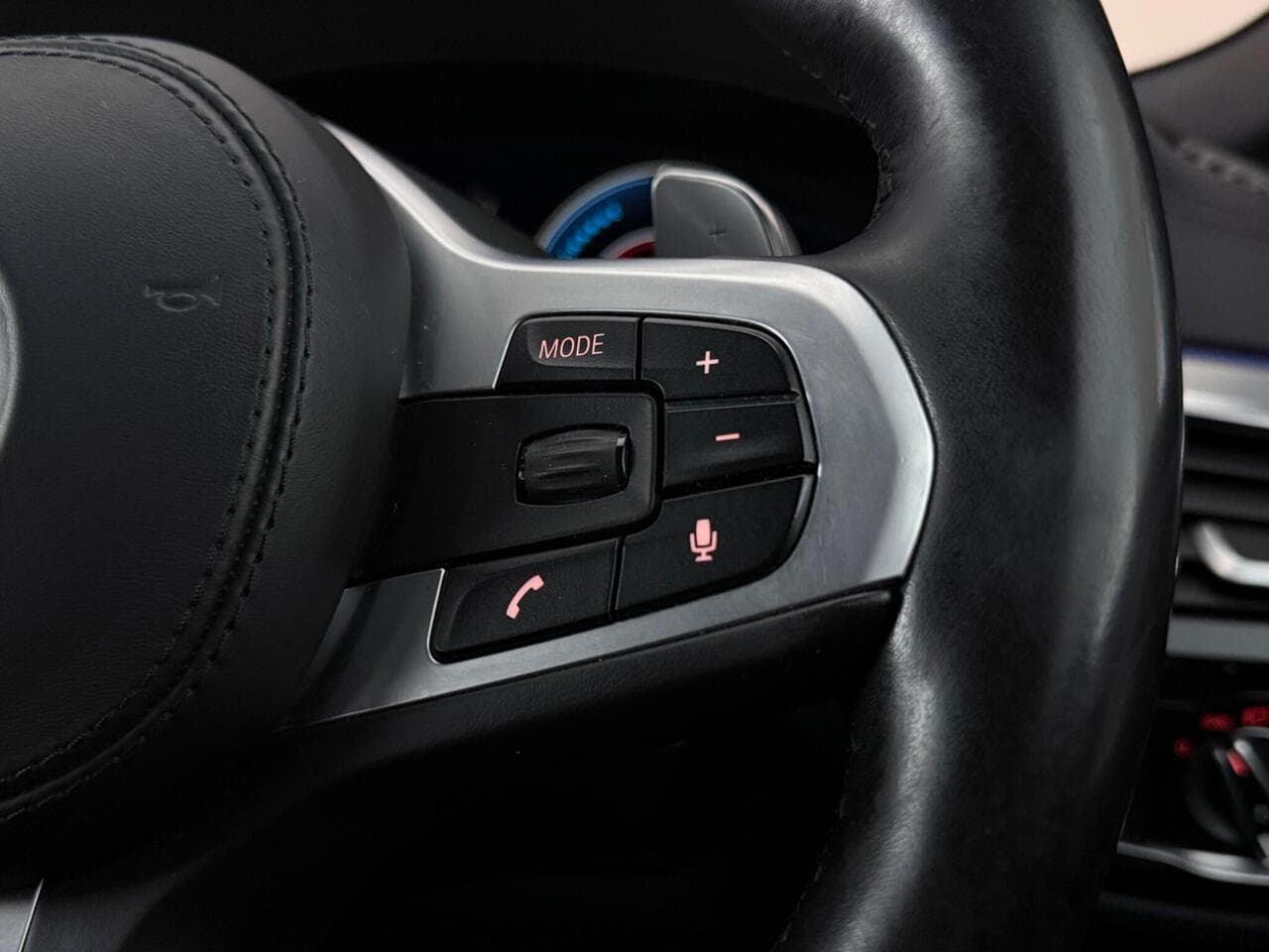 BMW 5 Series thumbnail Misc Controls