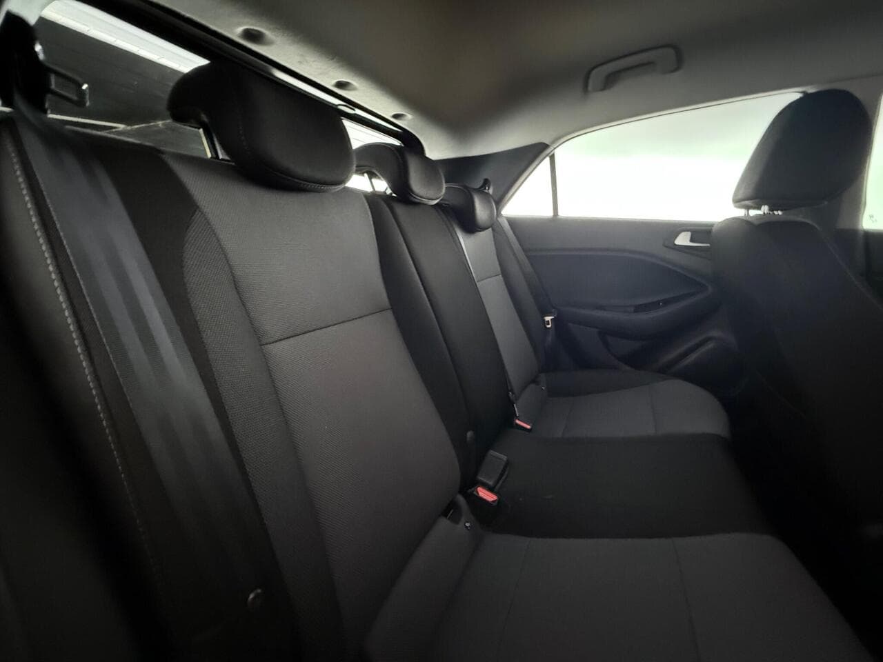 Hyundai i20 thumbnail Seats Rear