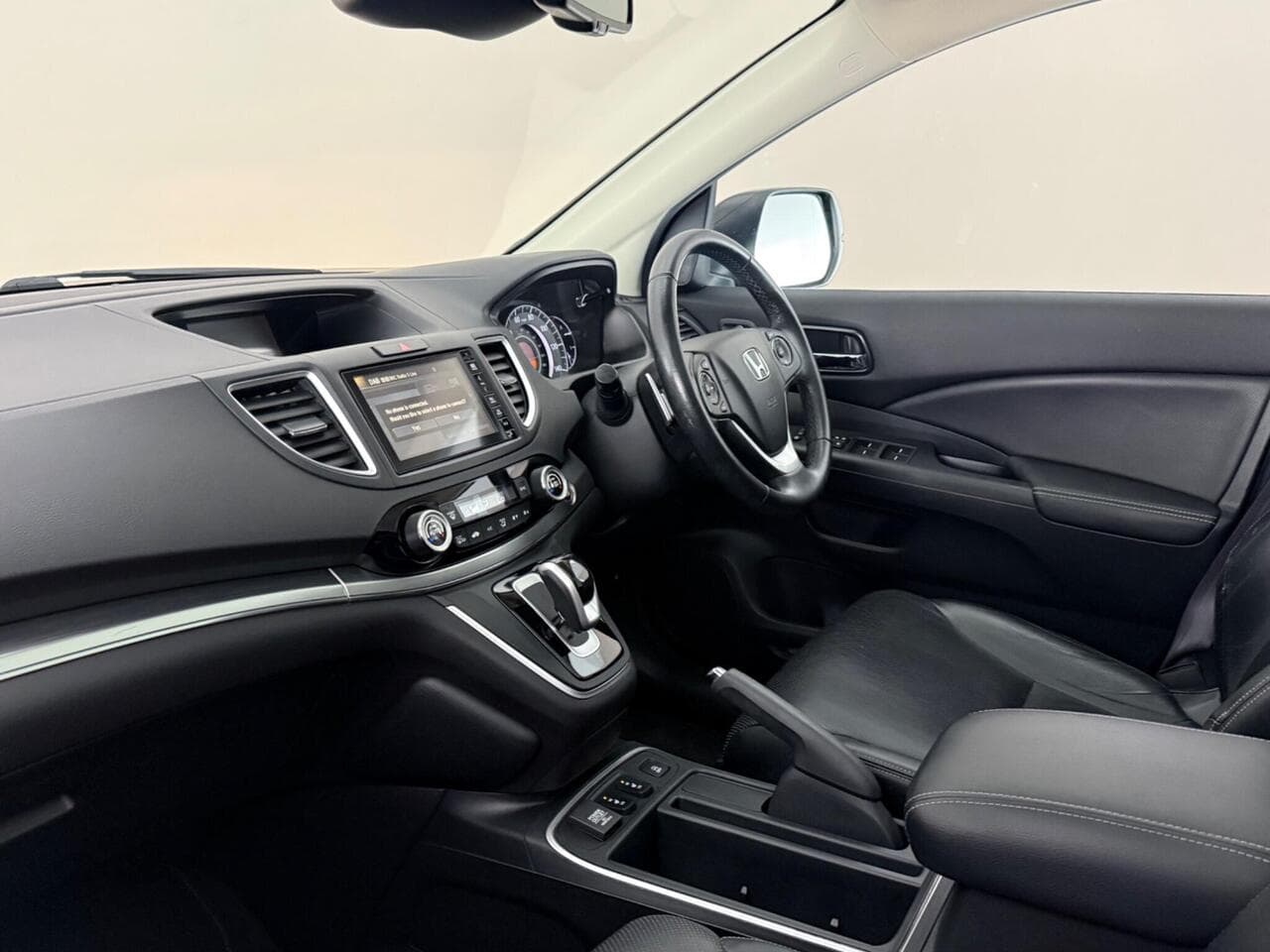 Honda CR-V thumbnail Interior Front