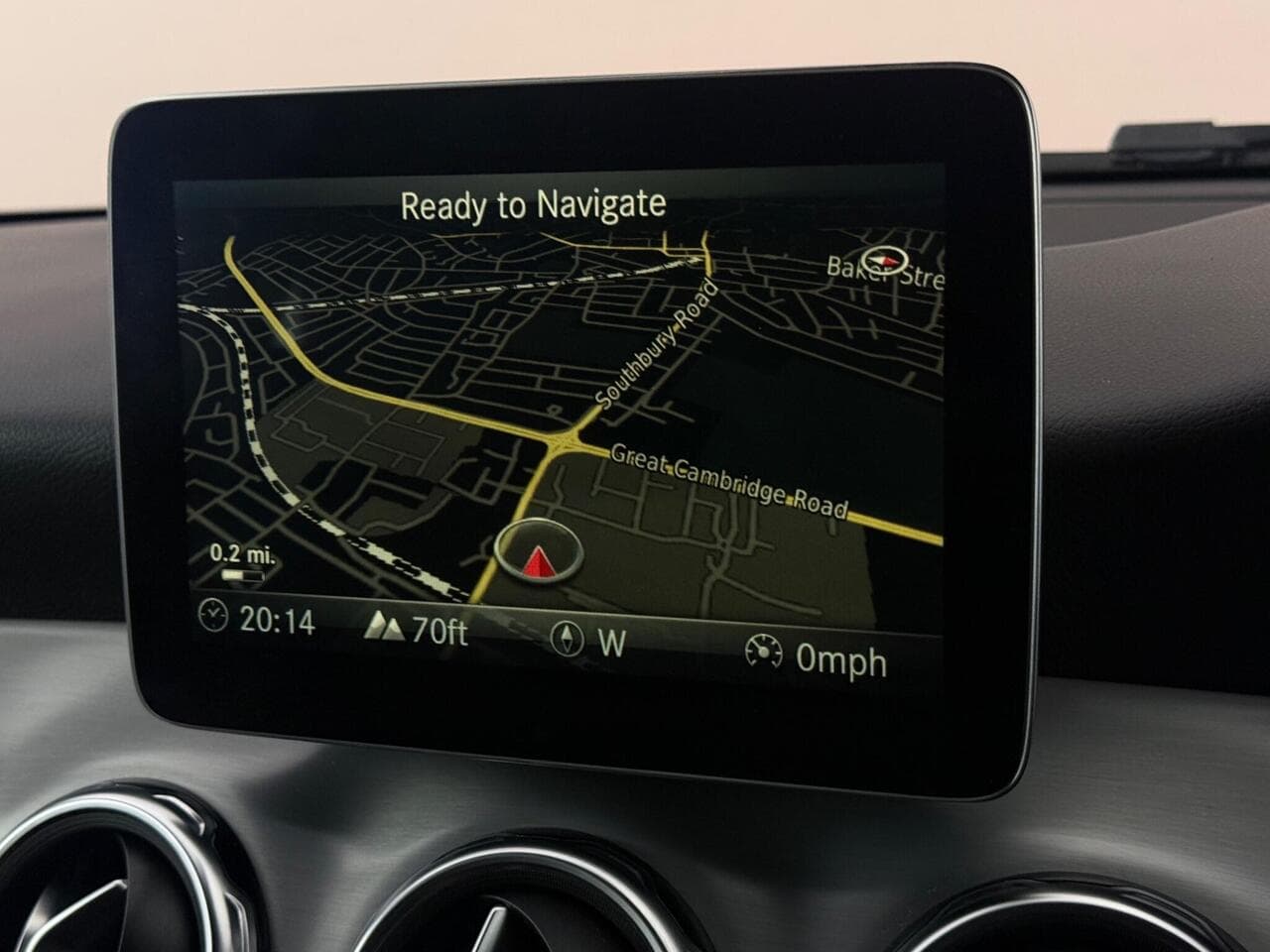 Mercedes-Benz GLA thumbnail Infotainment System