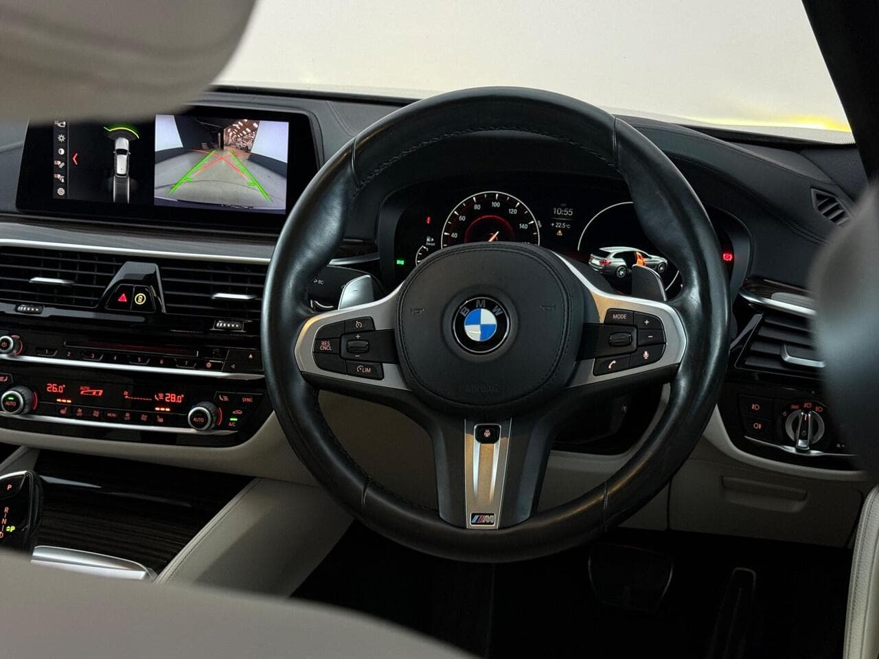 BMW 5 Series thumbnail Steering Wheel