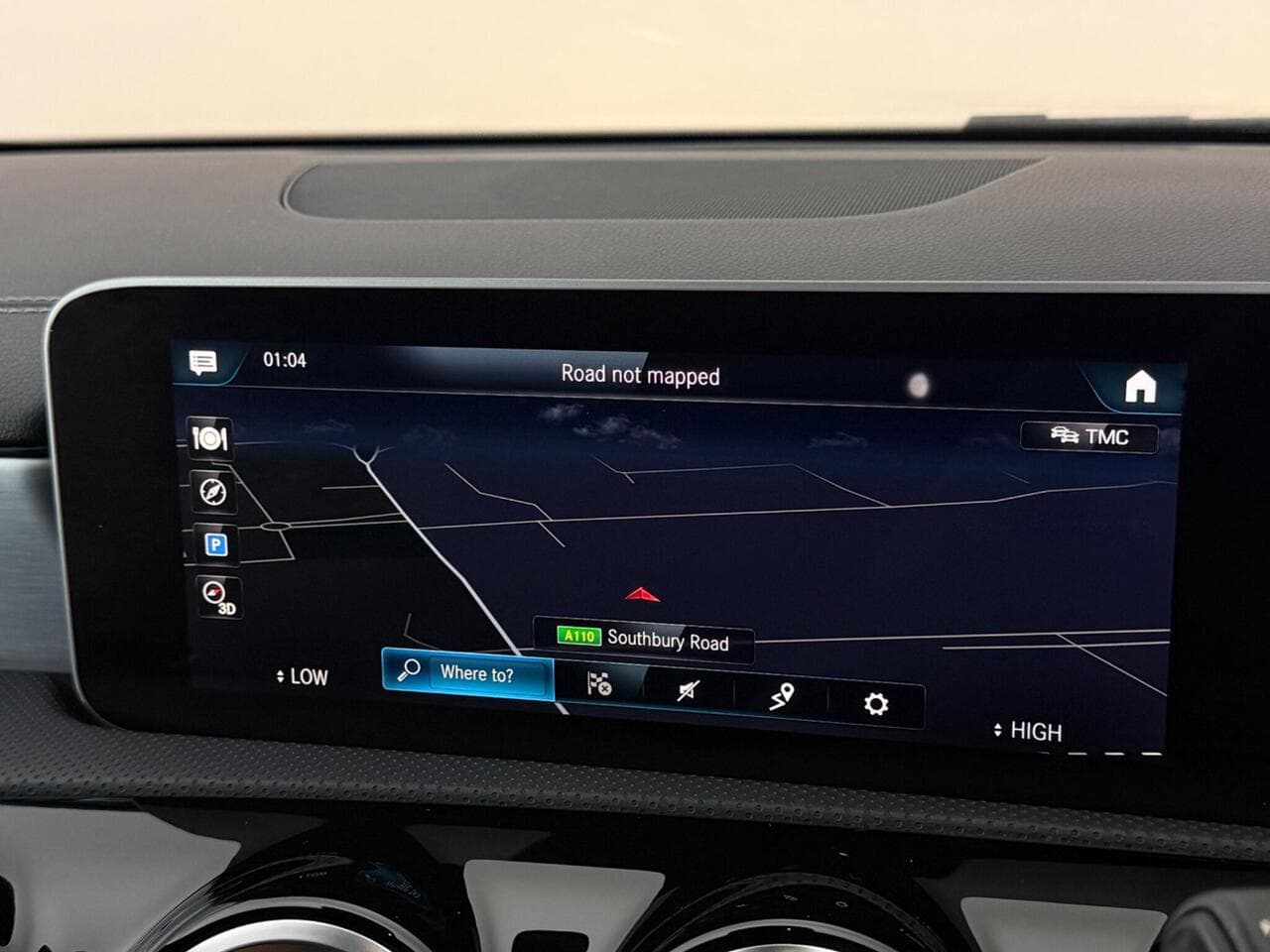 Mercedes-Benz CLA thumbnail Infotainment System