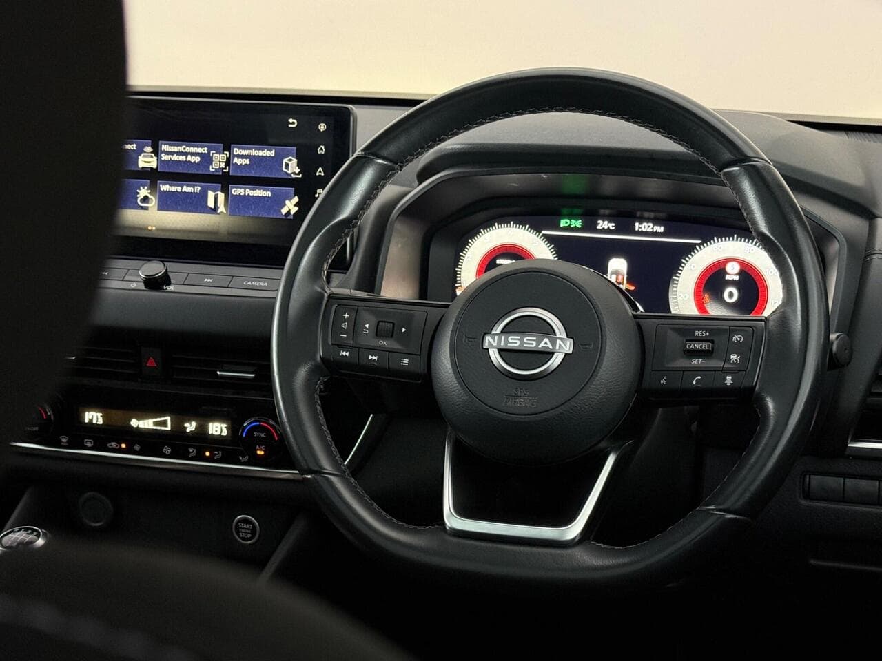 Nissan Qashqai thumbnail Steering Wheel