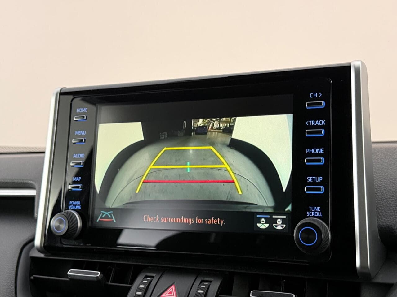 Toyota RAV4 thumbnail Infotainment System