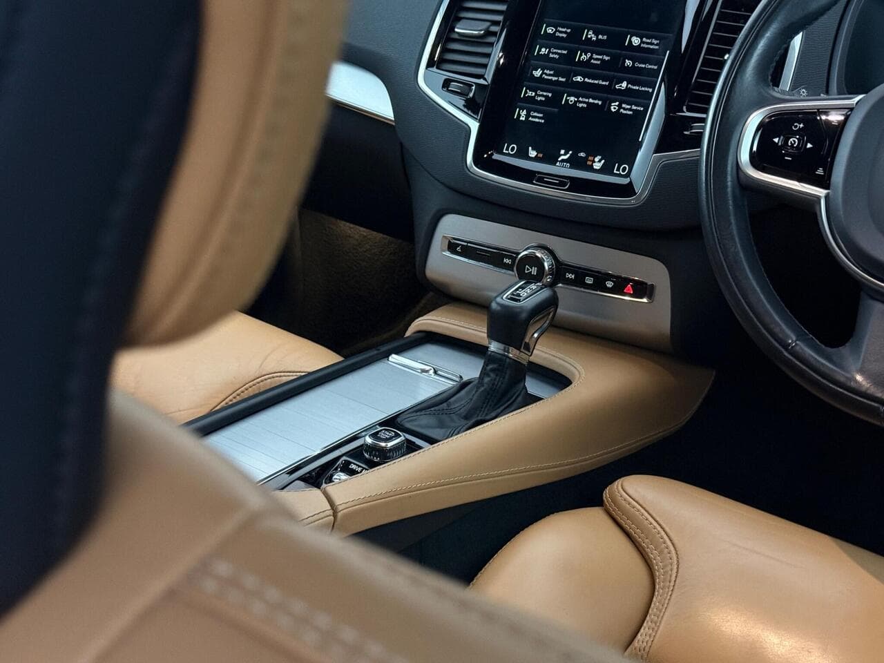 Volvo XC90 thumbnail Inconclusive
