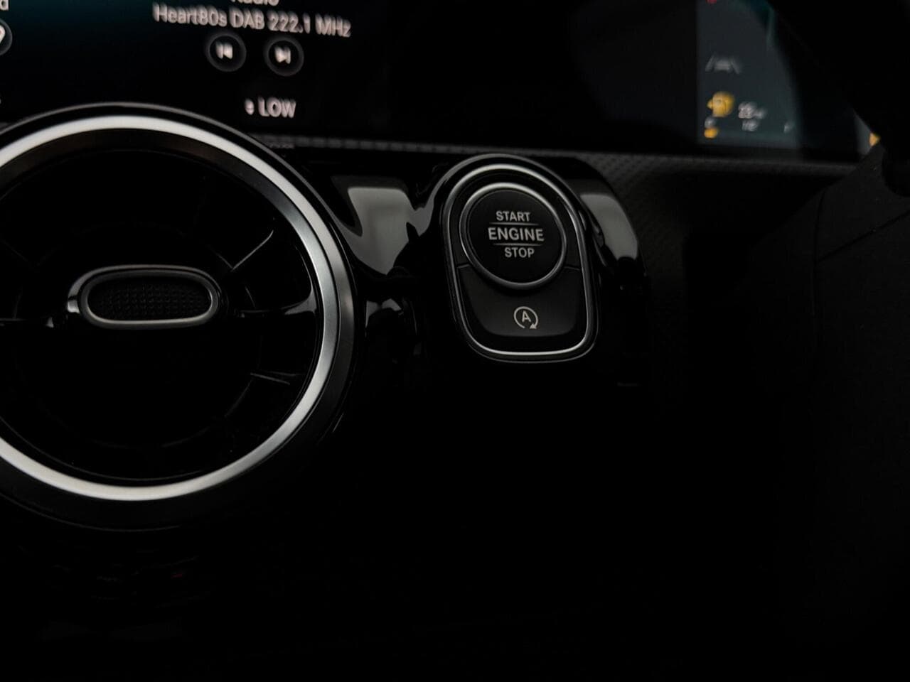 Mercedes-Benz CLA thumbnail Misc Controls