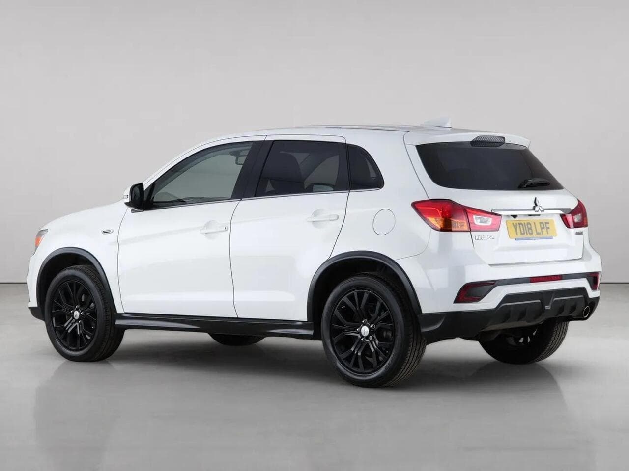 Mitsubishi ASX thumbnail Rear Left
