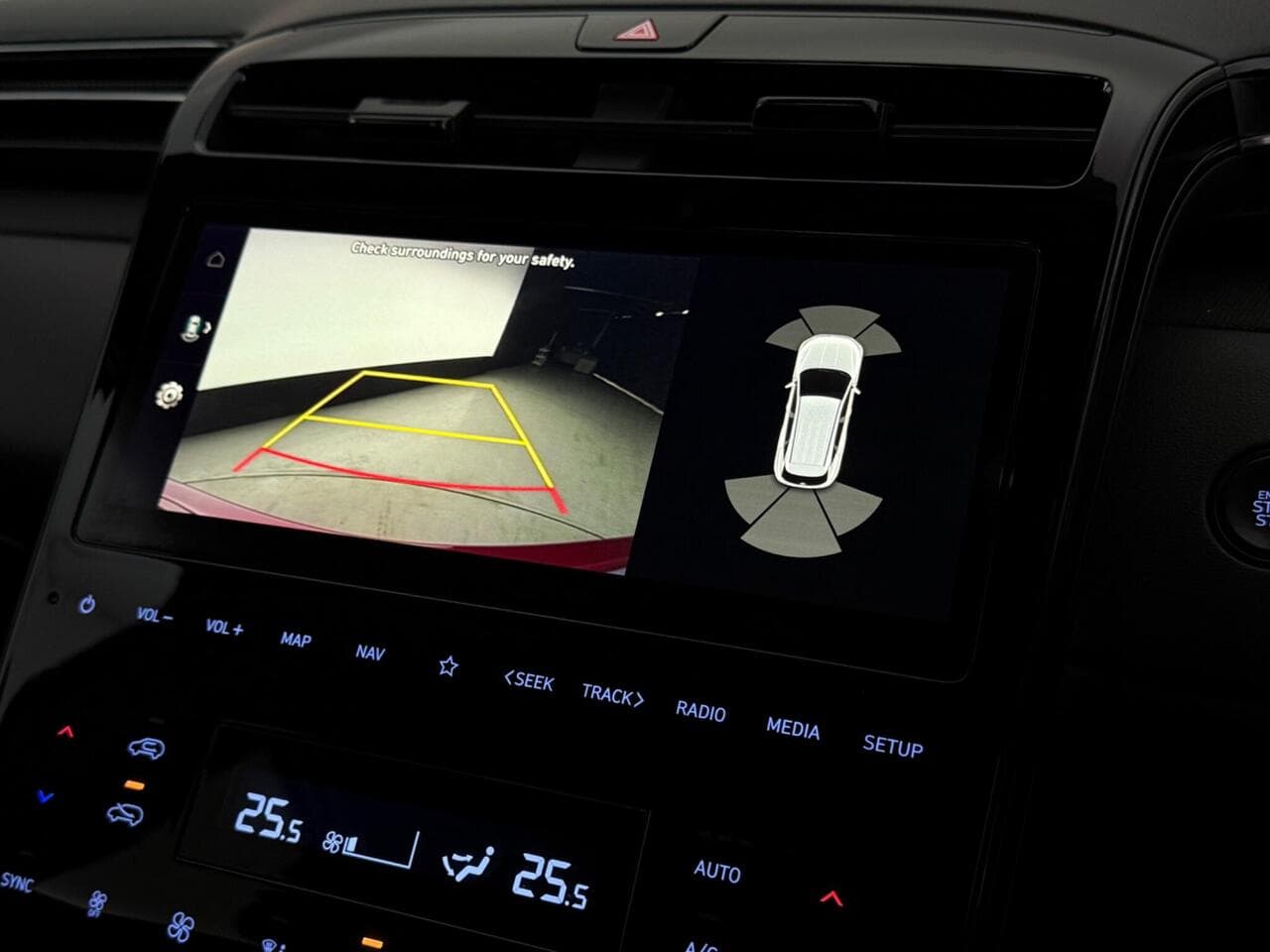 Hyundai TUCSON thumbnail Infotainment System