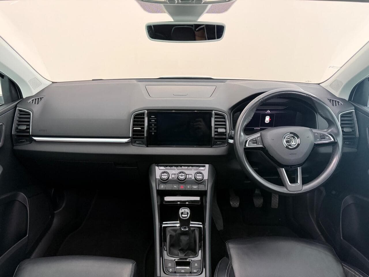 Skoda Karoq thumbnail Interior Front