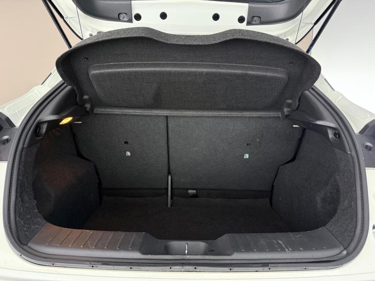 Nissan Juke thumbnail Boot