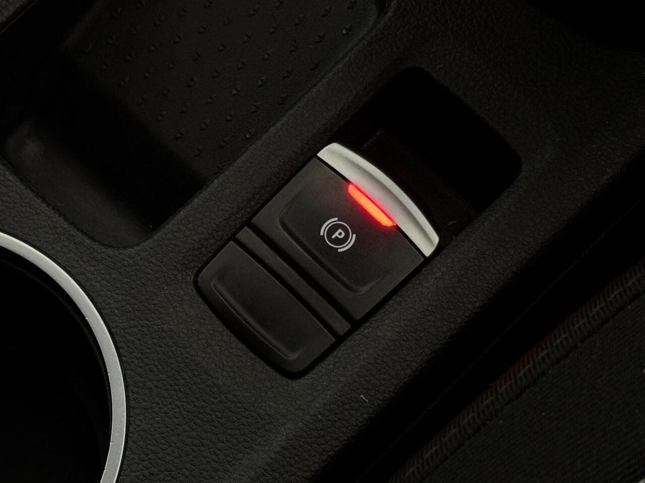 Renault Captur thumbnail Misc Controls
