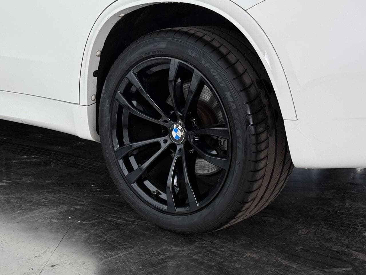 BMW X5 thumbnail Wheel