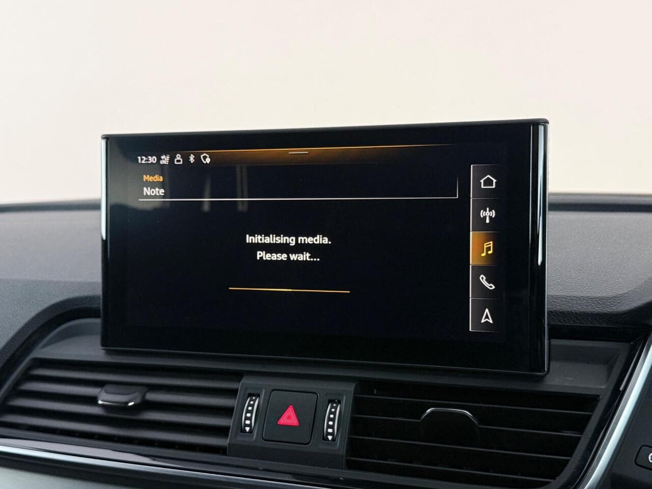 Audi Q5 thumbnail Infotainment System