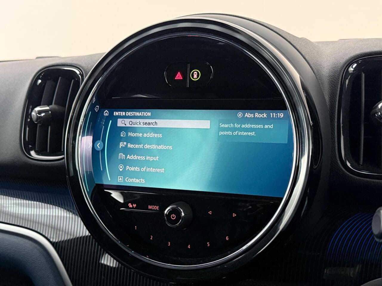 MINI Countryman thumbnail Infotainment System