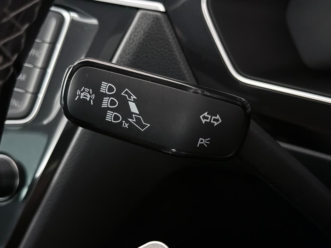 Volkswagen Tiguan thumbnail Misc Controls