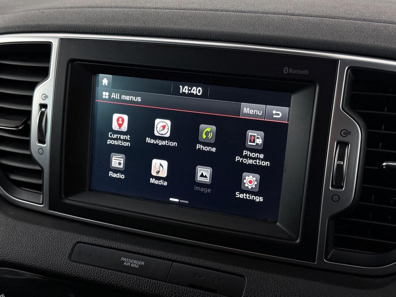 Kia Sportage thumbnail Infotainment System