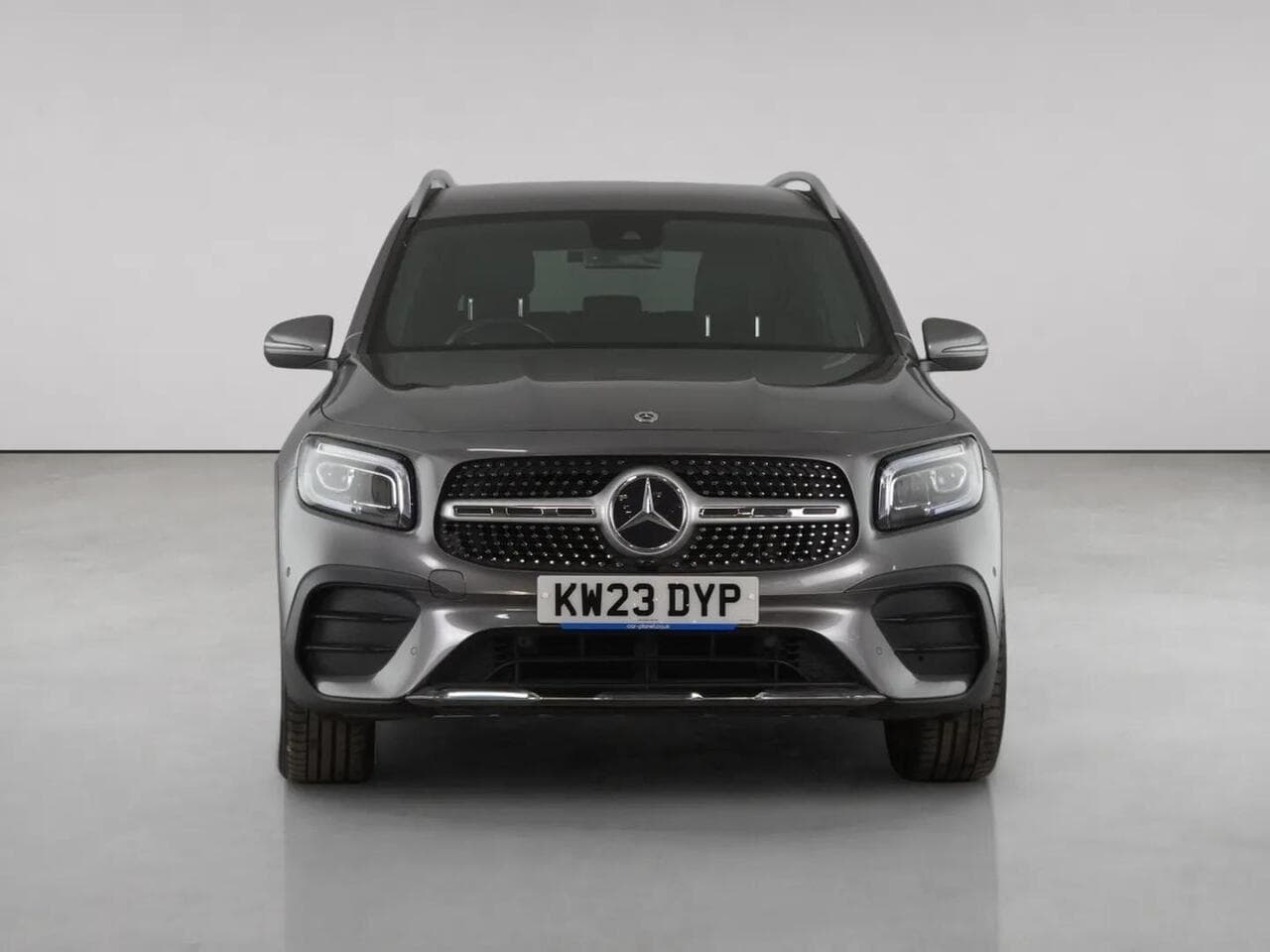 Mercedes-Benz GLB thumbnail Front