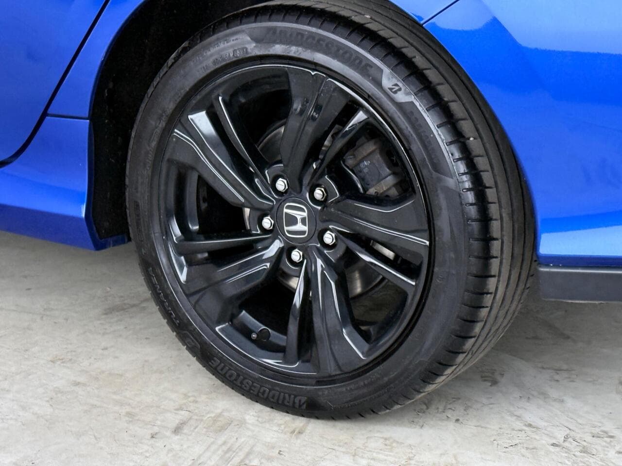 Honda Civic thumbnail Wheel