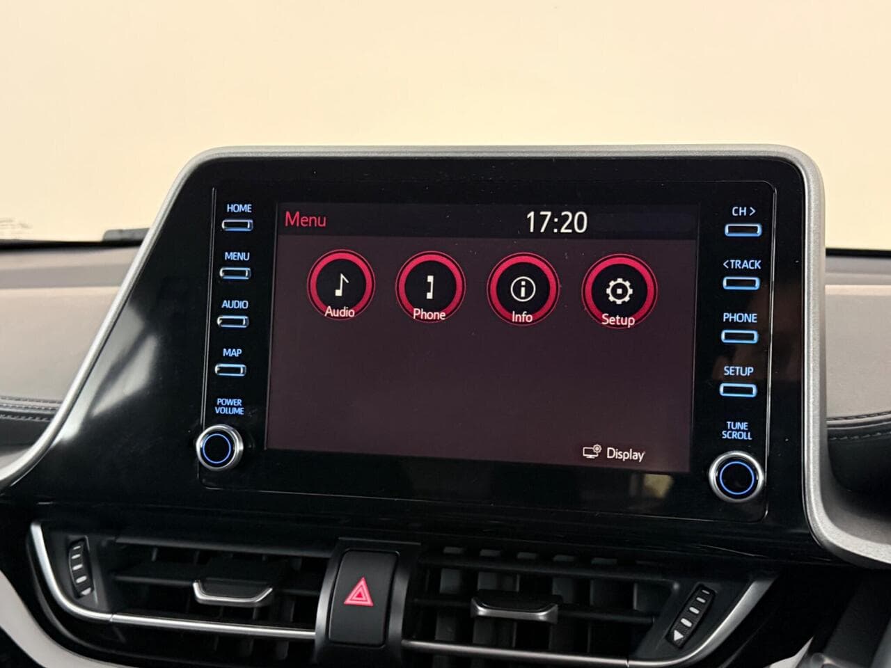 Toyota C-HR thumbnail Infotainment System