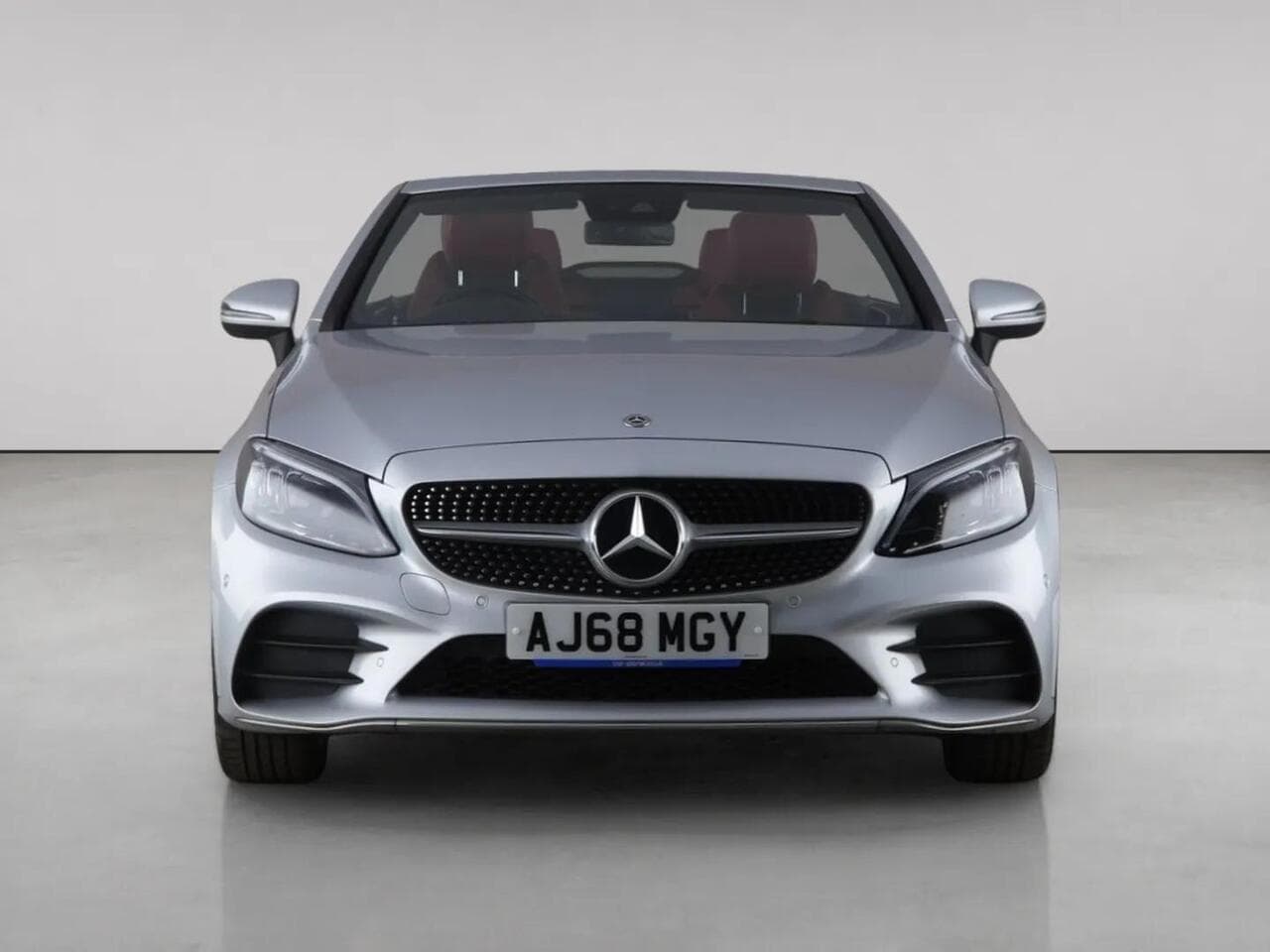 Mercedes-Benz C Class thumbnail Front