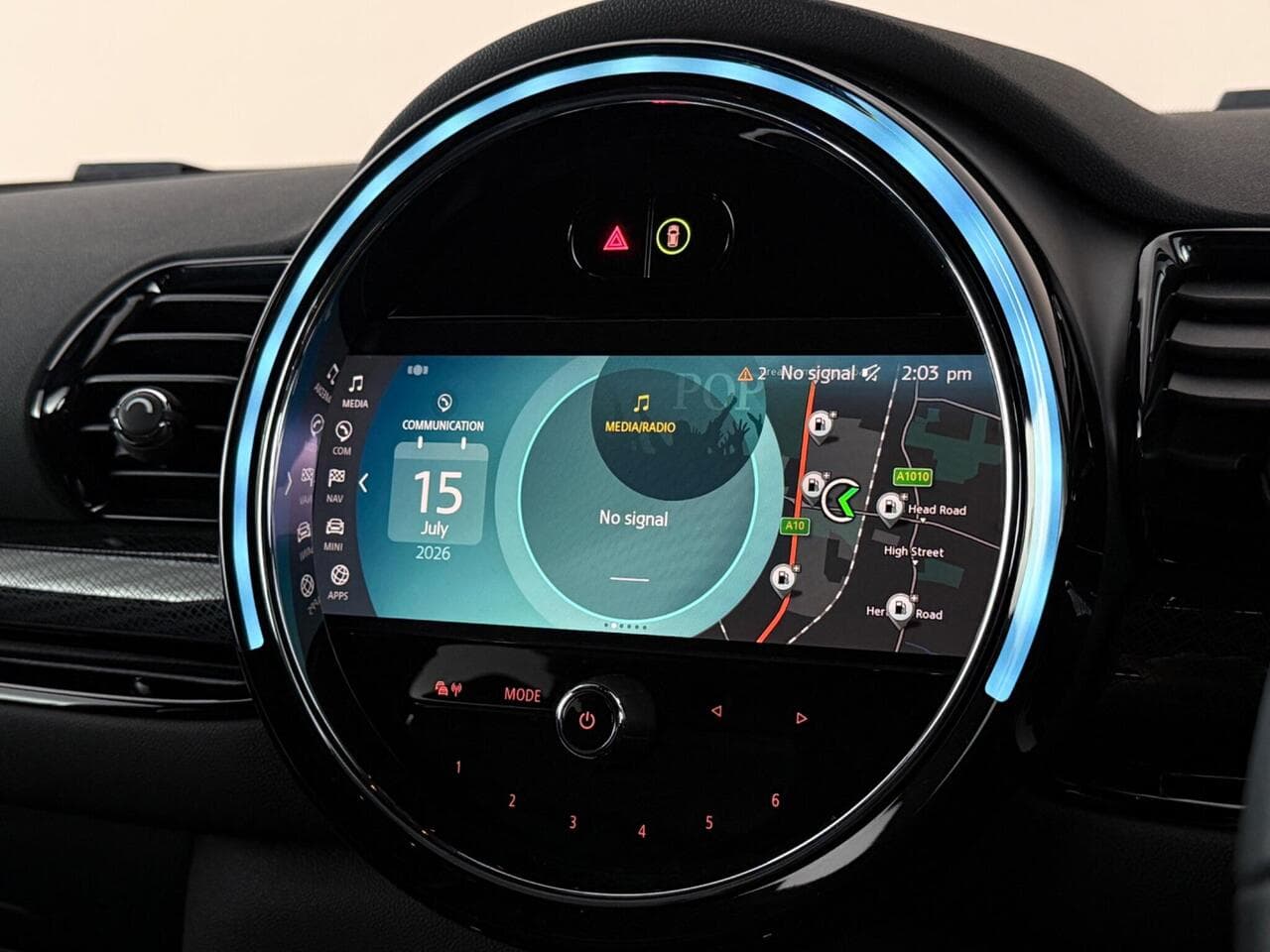 MINI Clubman thumbnail Infotainment System