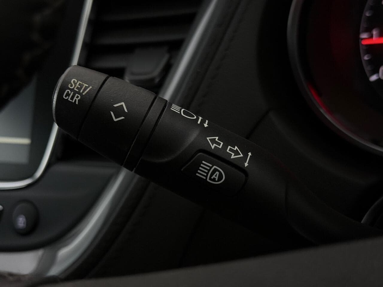 Vauxhall Grandland X thumbnail Misc Controls