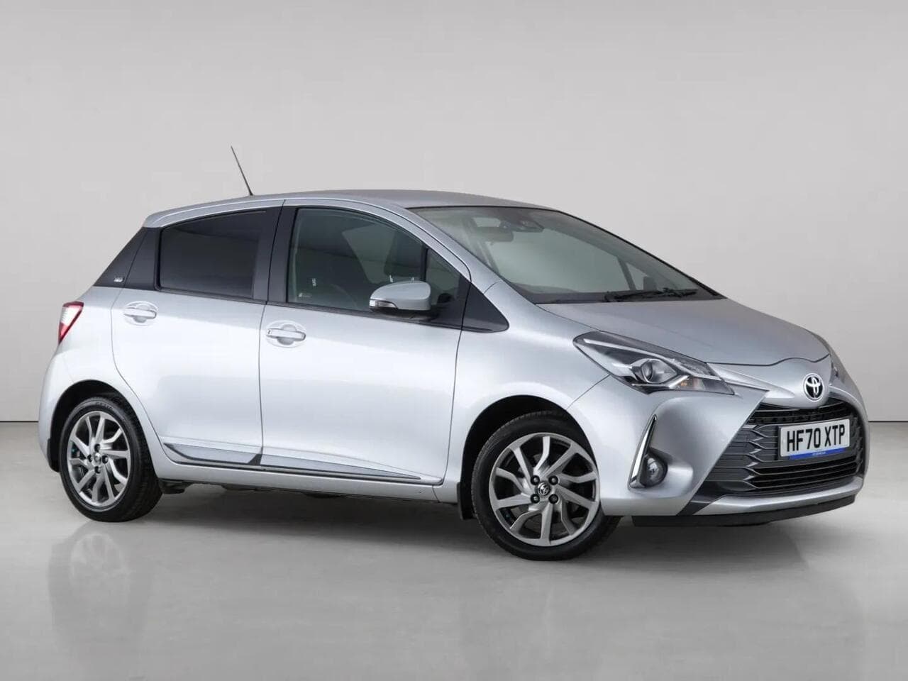 Toyota Yaris - Toyota Yaris 1.5 VVT-i Y20 Bi-tone Euro 6 5dr