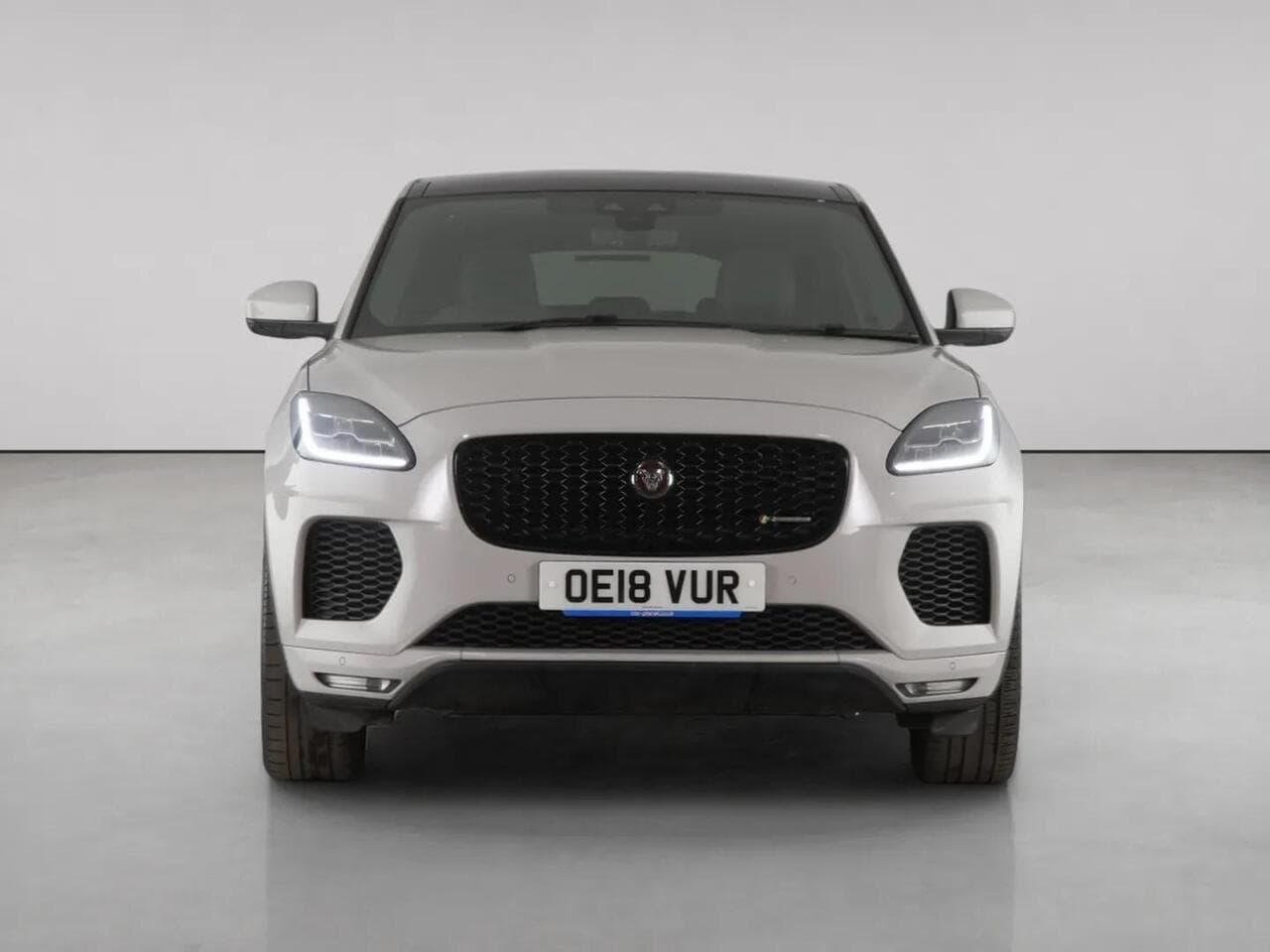 Jaguar E-PACE thumbnail Front