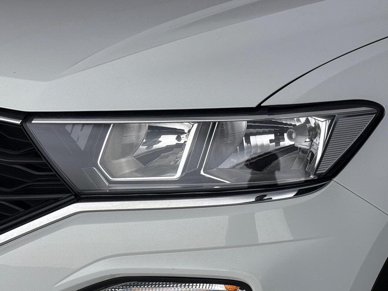 Volkswagen T-Roc thumbnail Lights Front
