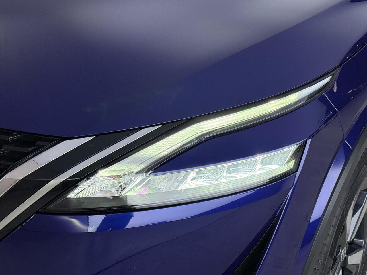 Nissan Qashqai thumbnail Lights Front