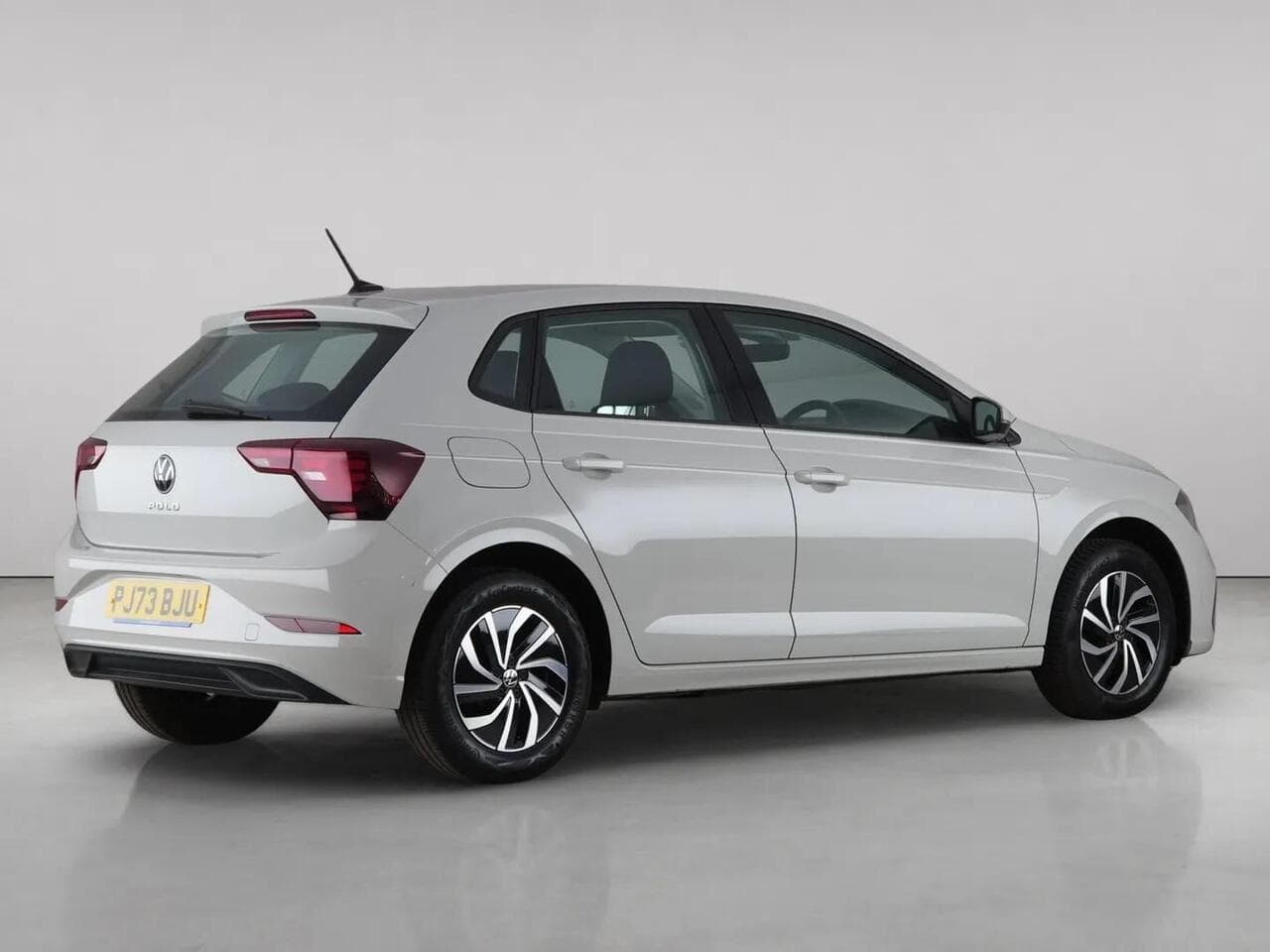 Volkswagen Polo thumbnail Rear Right