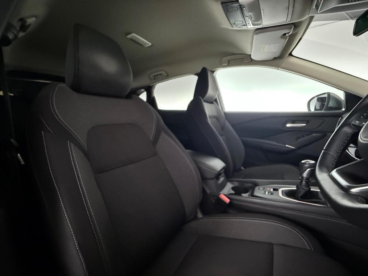 Nissan Qashqai thumbnail Seat Driver