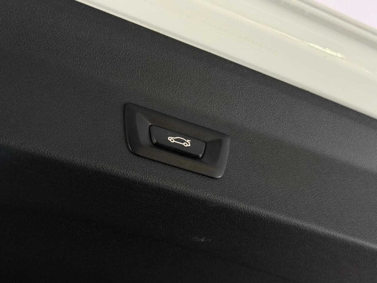 BMW X3 thumbnail Misc Controls