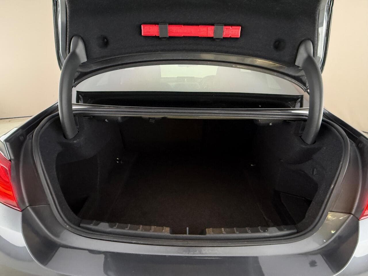 BMW 4 Series thumbnail Boot