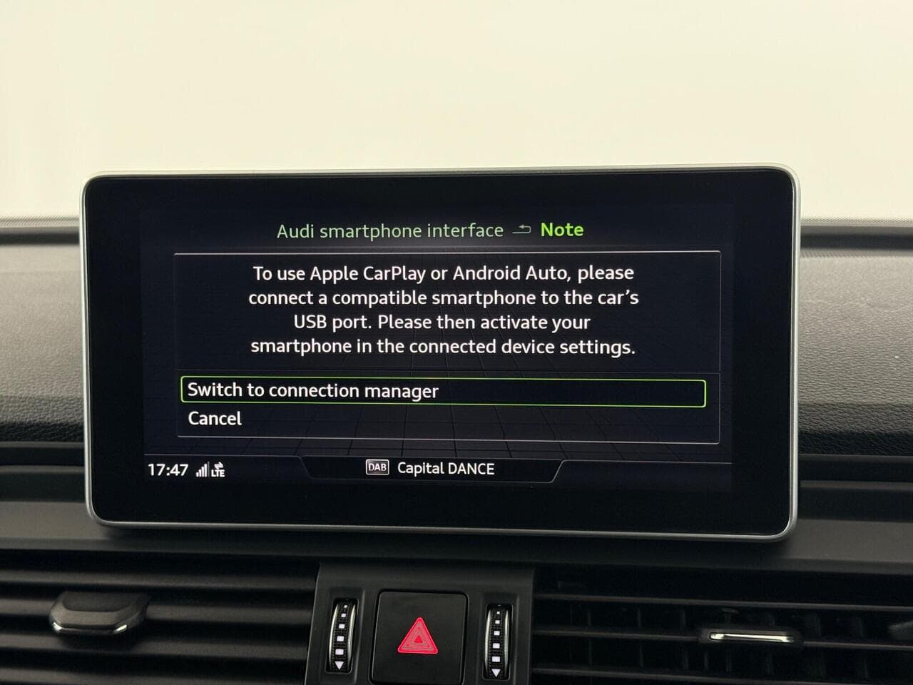 Audi Q5 thumbnail Infotainment System