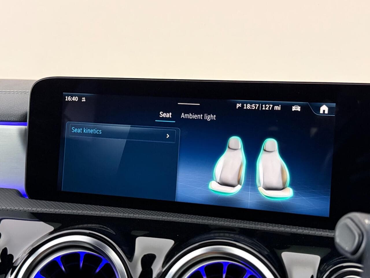 Mercedes-Benz CLA thumbnail Infotainment System