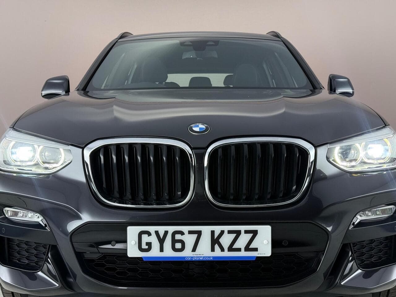 BMW X3 thumbnail Front