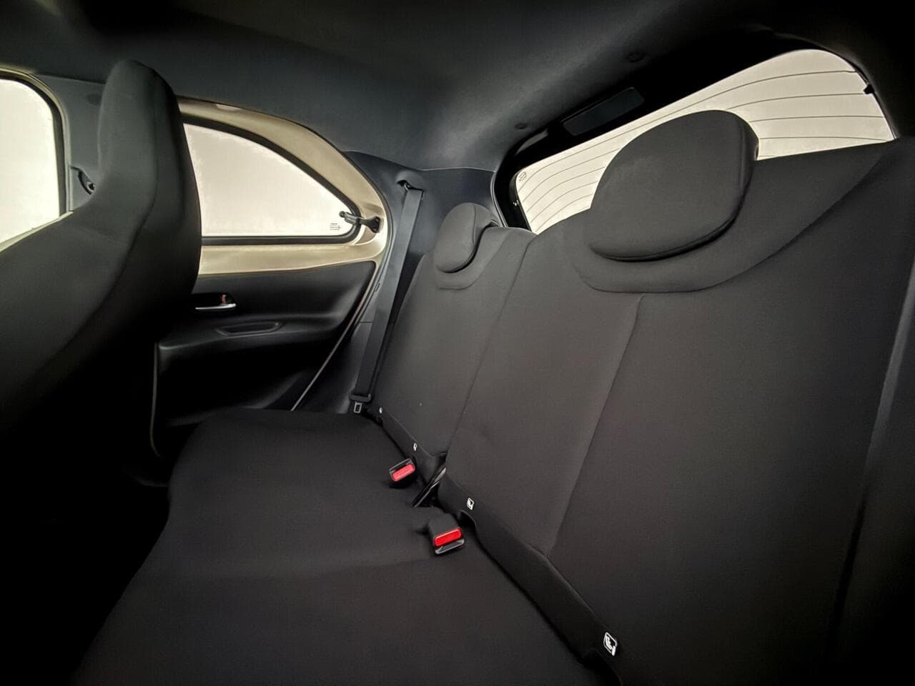 Toyota Aygo X thumbnail Seats Rear