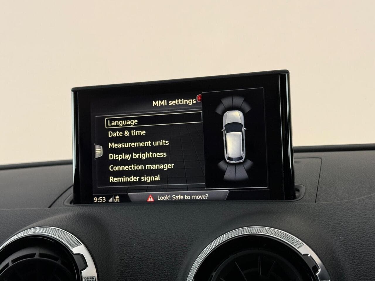Audi A3 thumbnail Infotainment System