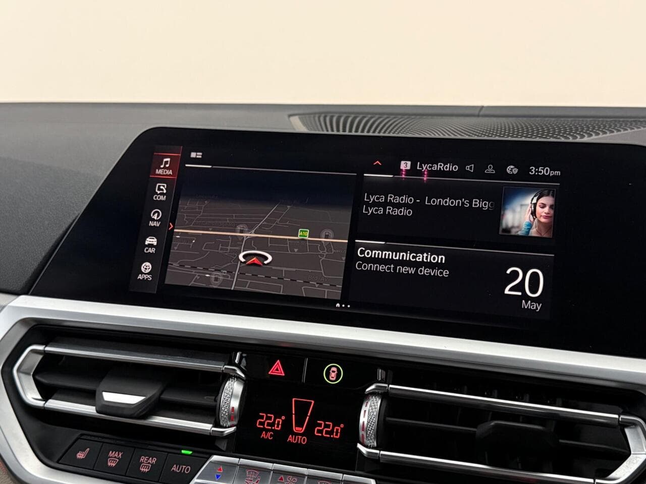 BMW 3 Series thumbnail Infotainment System