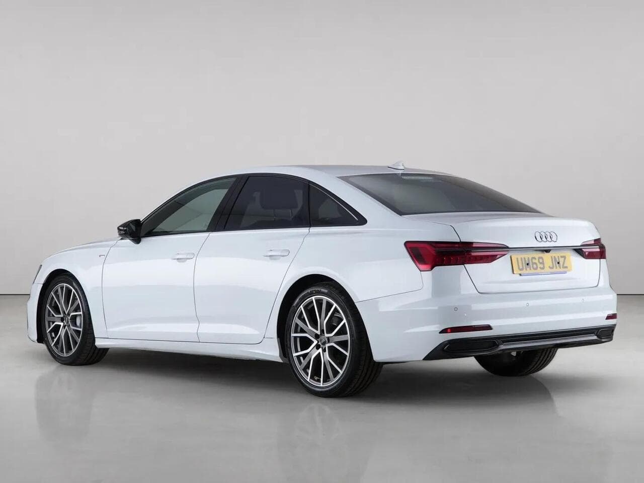 Audi A6 Saloon thumbnail Rear Left