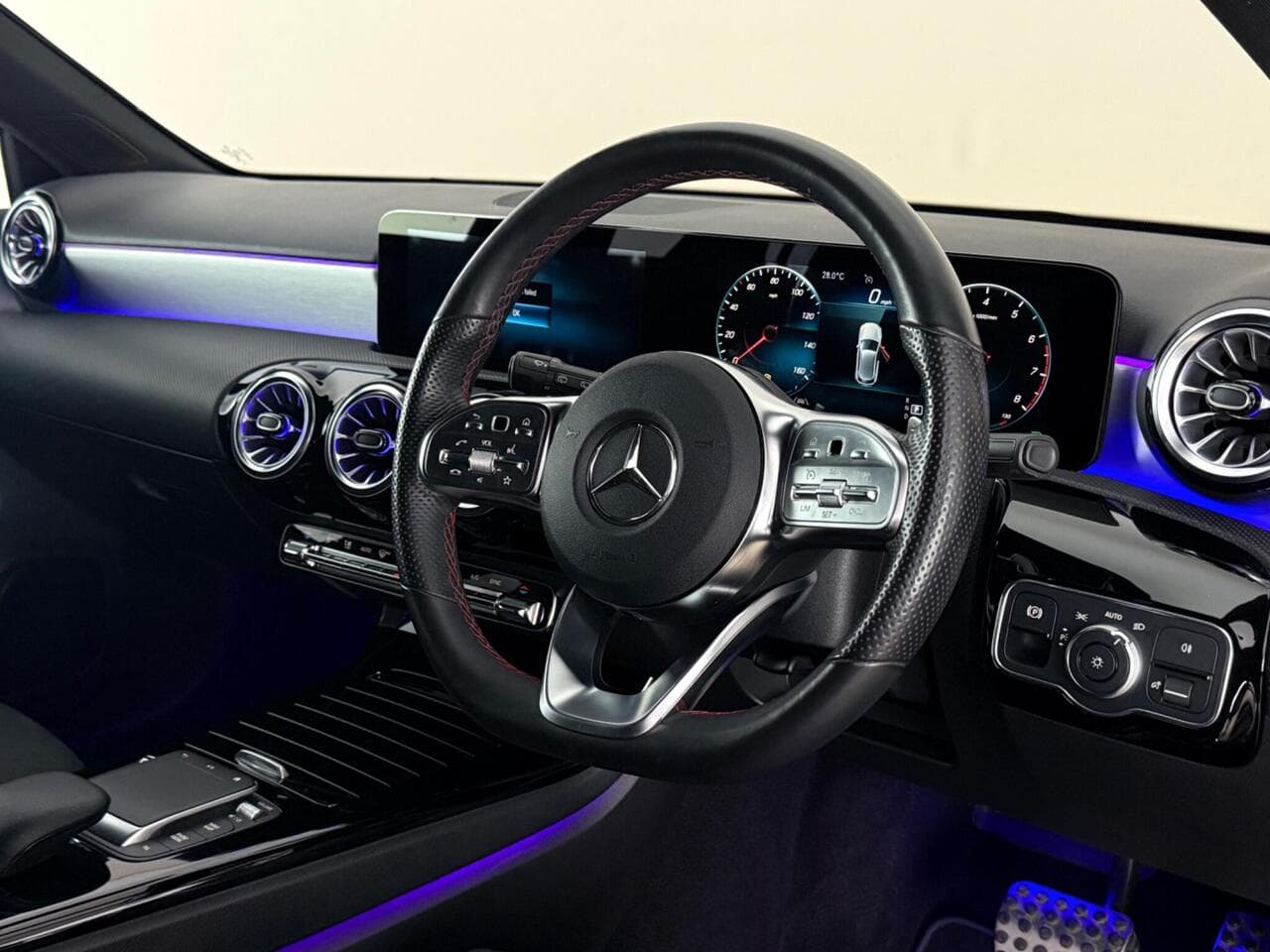 Mercedes-Benz A Class thumbnail Steering Wheel