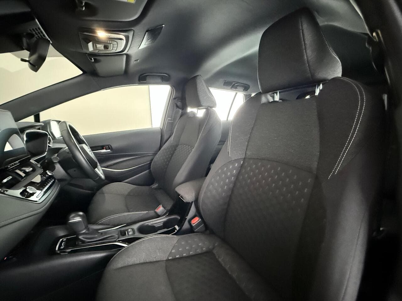 Toyota Corolla thumbnail Seat Front Passenger