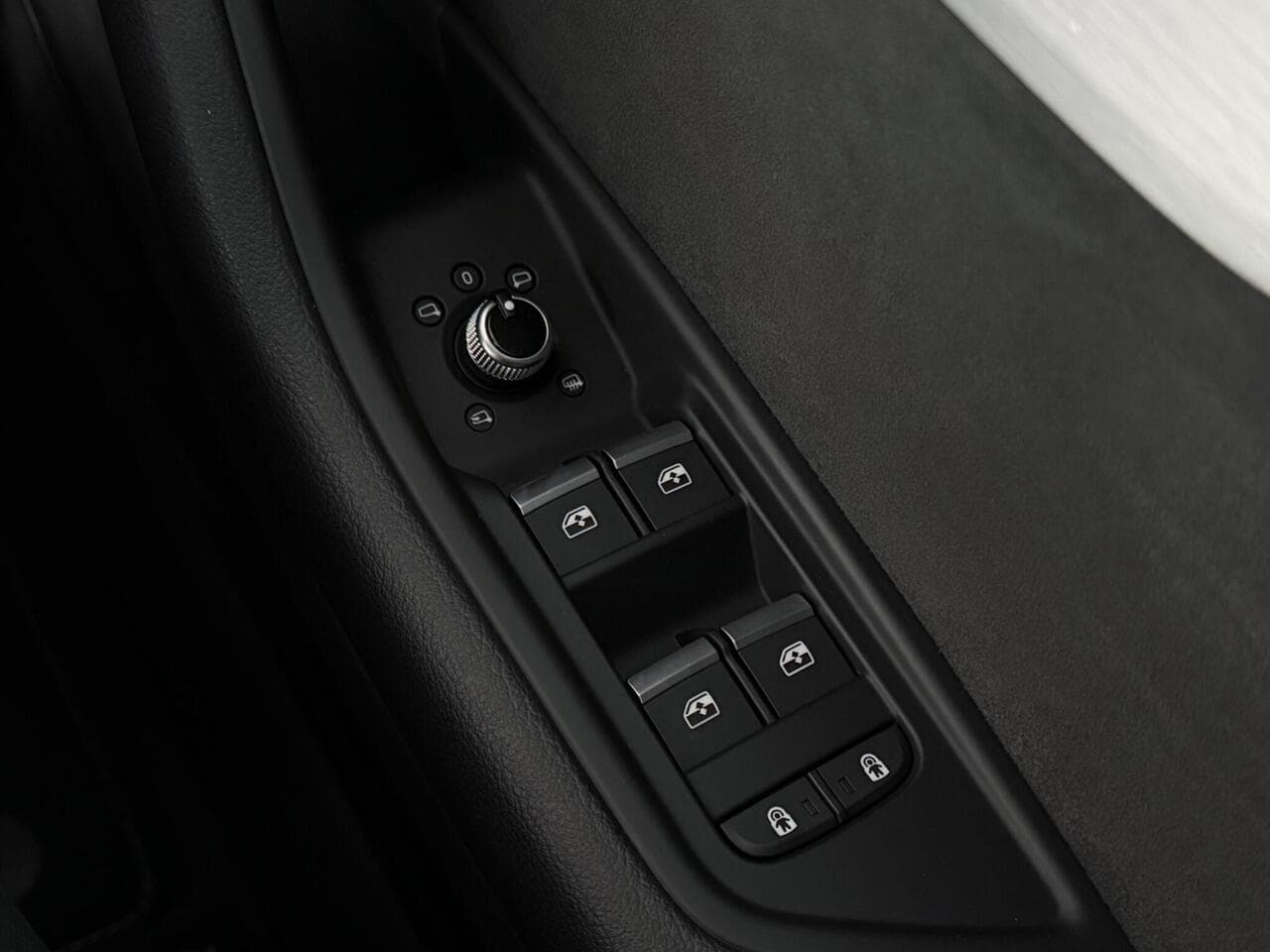 Audi A5 thumbnail Misc Controls