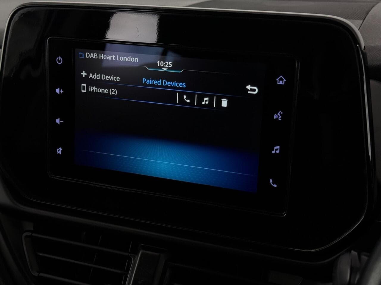 Suzuki S-Cross thumbnail Infotainment System