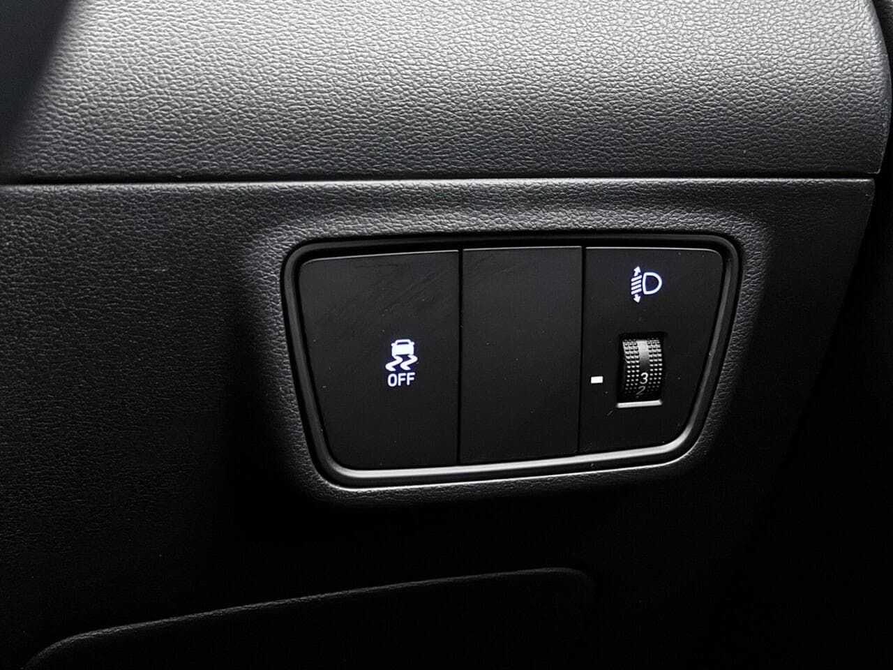 Hyundai TUCSON thumbnail Misc Controls