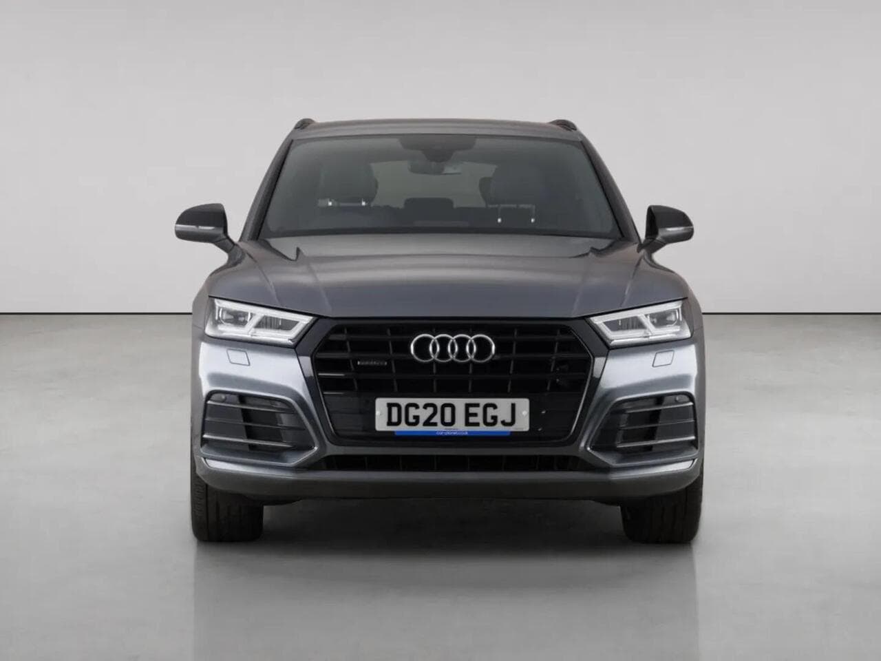 Audi Q5 thumbnail Front