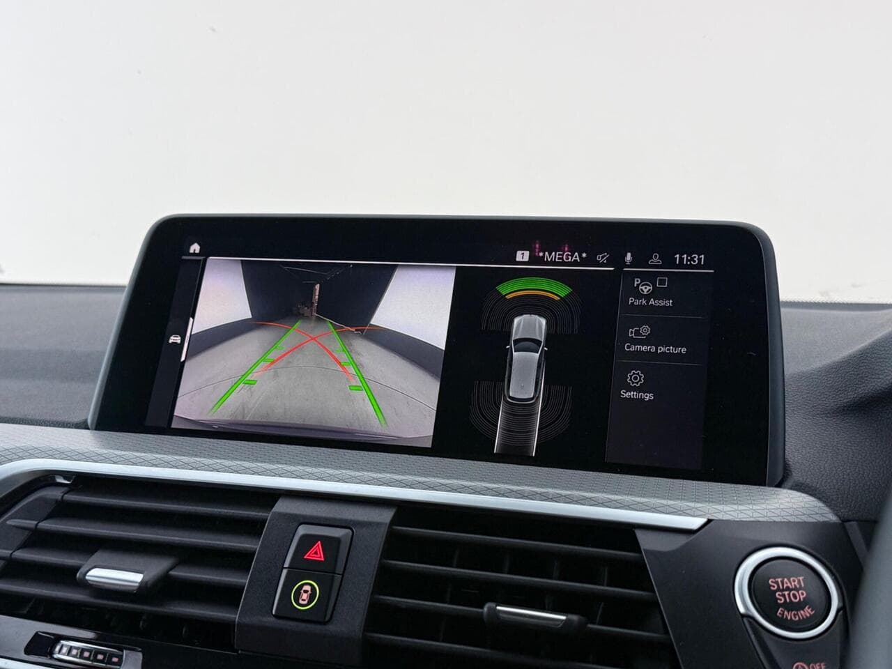 BMW X3 thumbnail Infotainment System