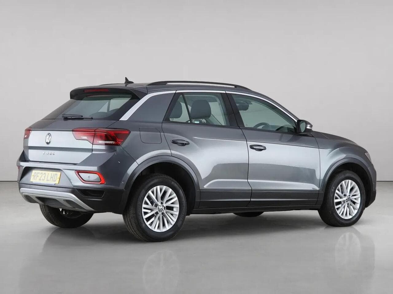 Volkswagen T-Roc thumbnail Rear Right